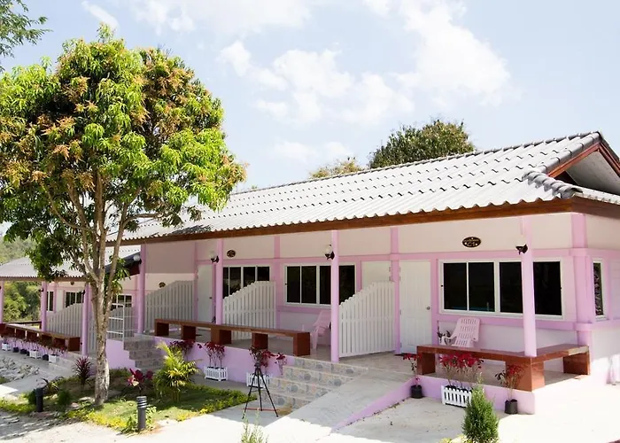 Resort บ้านระเบียงหมอก Ratchaburi